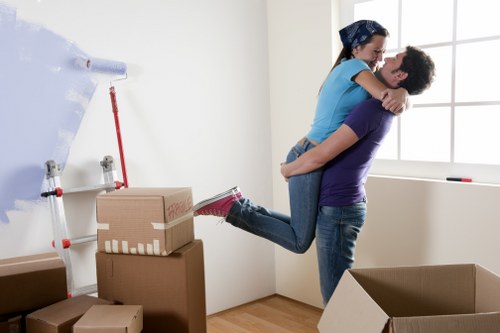 Removal van service supporting a flat move in Kilburn